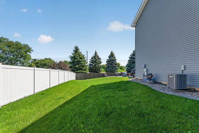 419 Zachary Drive, Hampshire, IL 60140