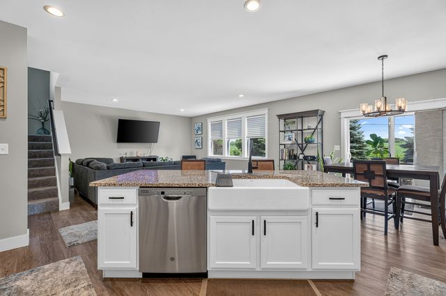 419 Zachary Drive, Hampshire, IL 60140