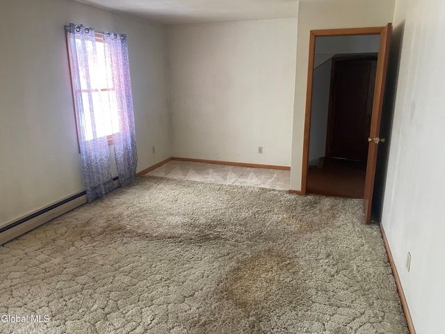 1126 Vinewood Avenue, Rotterdam, NY 12306