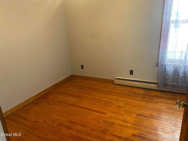 1126 Vinewood Avenue, Rotterdam, NY 12306