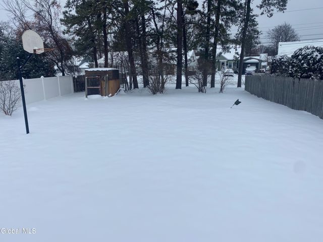 1126 Vinewood Avenue, Rotterdam, NY 12306