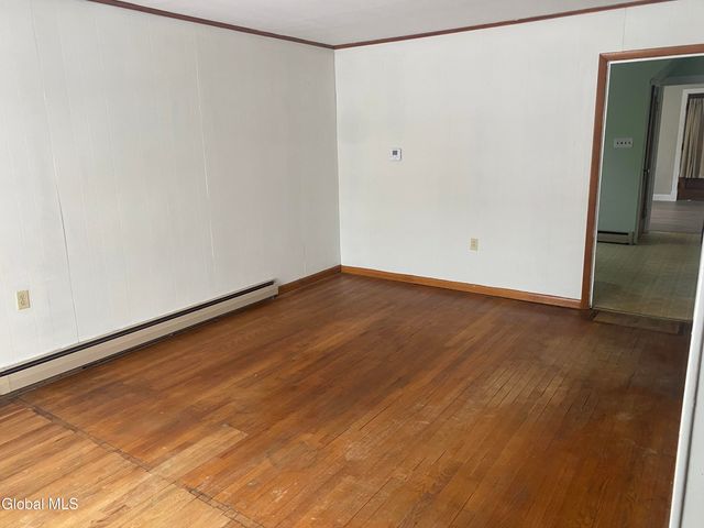 1126 Vinewood Avenue, Rotterdam, NY 12306