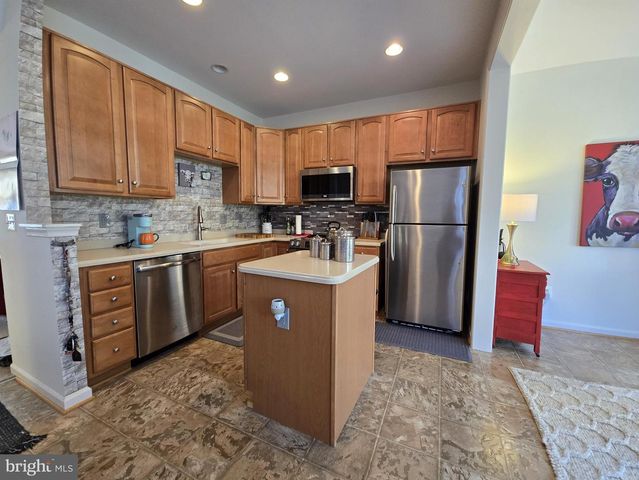 135 PITTMAN CT, Stephens City, VA 22655
