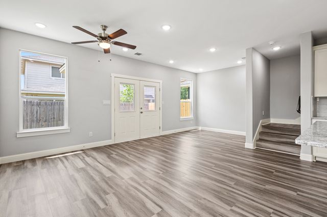 2308 Bloomfield Drive, Arlington, TX 76012