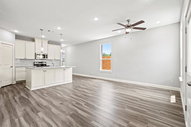 2308 Bloomfield Drive, Arlington, TX 76012
