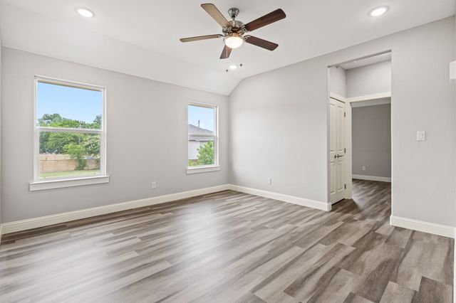 2308 Bloomfield Drive, Arlington, TX 76012