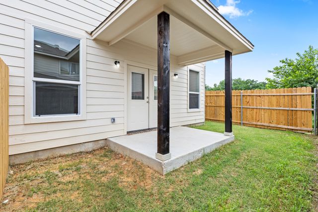 2308 Bloomfield Drive, Arlington, TX 76012