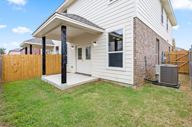 2308 Bloomfield Drive, Arlington, TX 76012