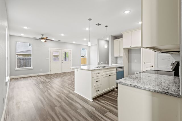 2308 Bloomfield Drive, Arlington, TX 76012