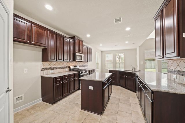 19119 Arcadia Cove Court, Cypress, TX 77429