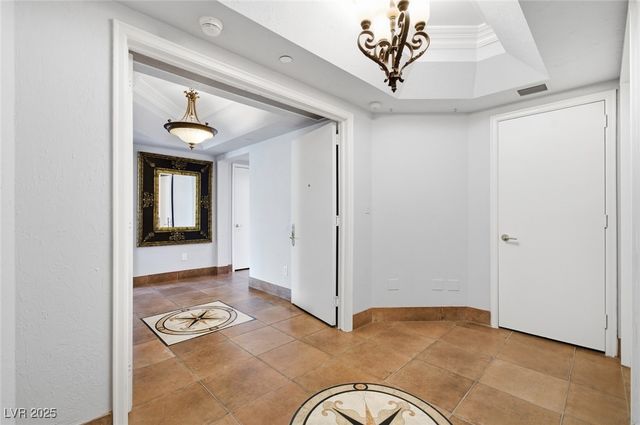 2857 Paradise Road 301, Las Vegas, NV 89109