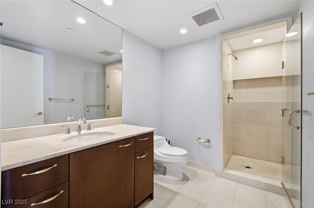 2857 Paradise Road 301, Las Vegas, NV 89109