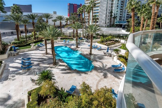 2857 Paradise Road 301, Las Vegas, NV 89109