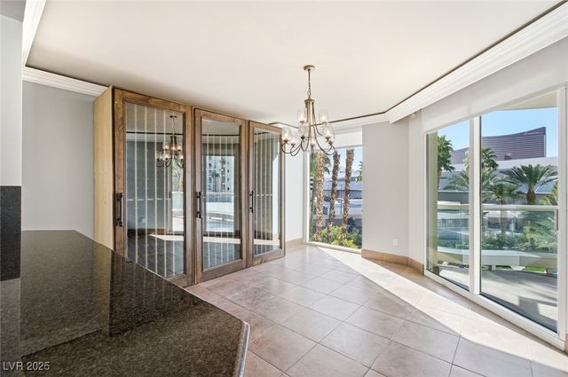 2857 Paradise Road 301, Las Vegas, NV 89109