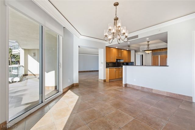 2857 Paradise Road 301, Las Vegas, NV 89109