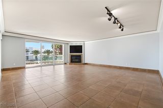 2857 Paradise Road 301, Las Vegas, NV 89109