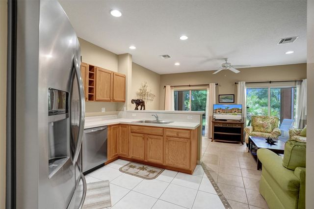 8248 Mulligan Cir 8248, Port St Lucie, FL 34986