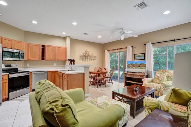 8248 Mulligan Cir 8248, Port St Lucie, FL 34986