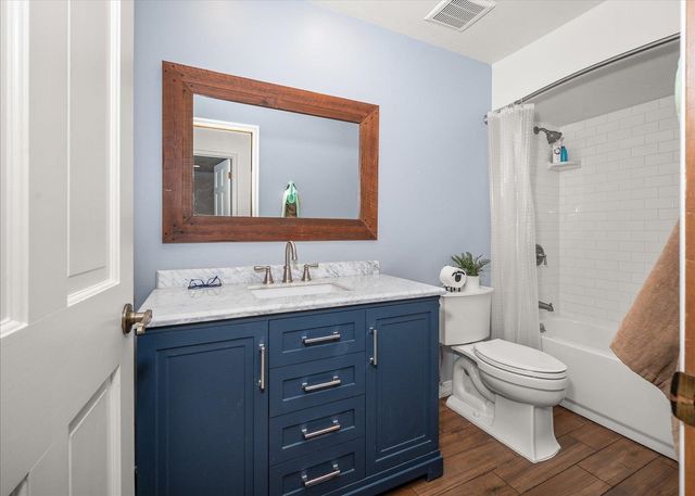 3543 S S Croydon Ct, Spokane, WA 99203