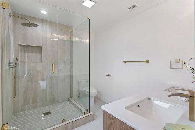 2162 Montgomery Road, Thousand Oaks, CA 91360
