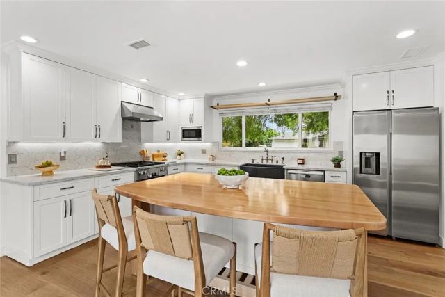 2162 Montgomery Road, Thousand Oaks, CA 91360