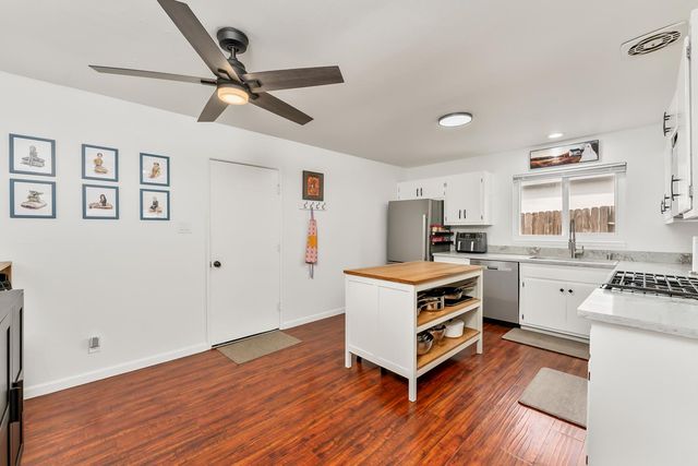 136 Penaranda Dr, Folsom, CA 95630