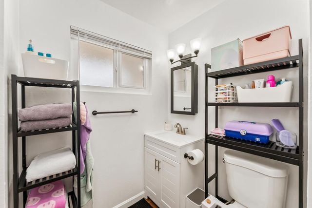 136 Penaranda Dr, Folsom, CA 95630