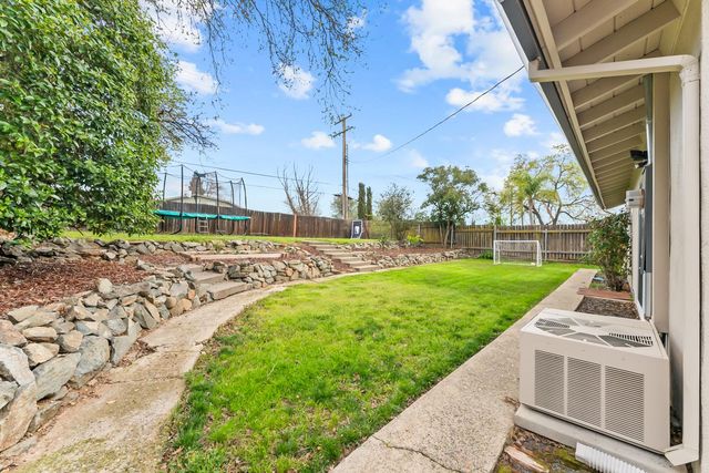 136 Penaranda Dr, Folsom, CA 95630