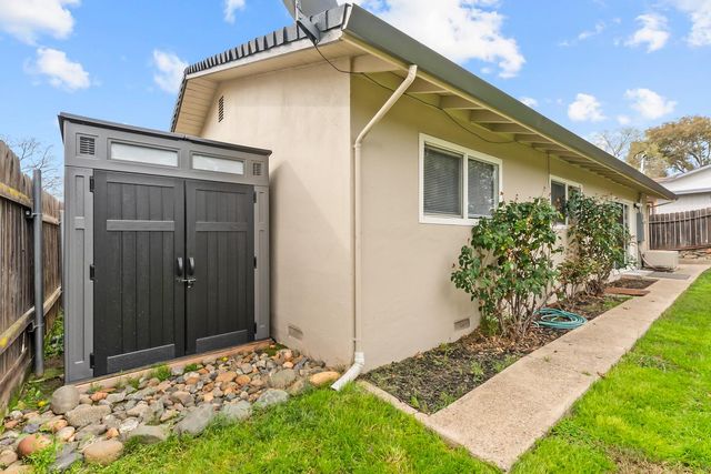 136 Penaranda Dr, Folsom, CA 95630