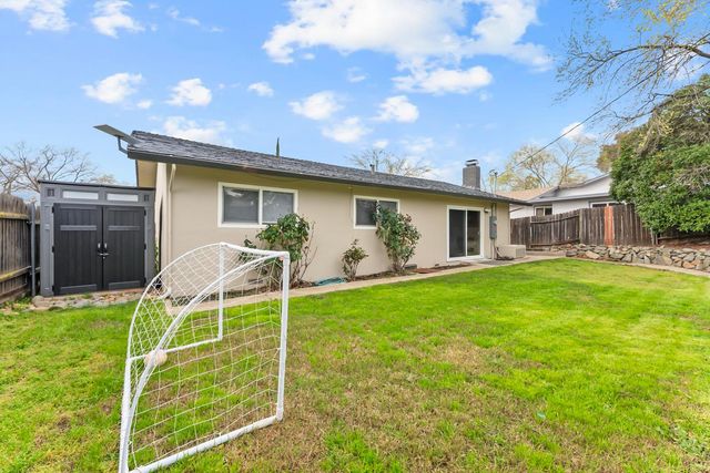 136 Penaranda Dr, Folsom, CA 95630