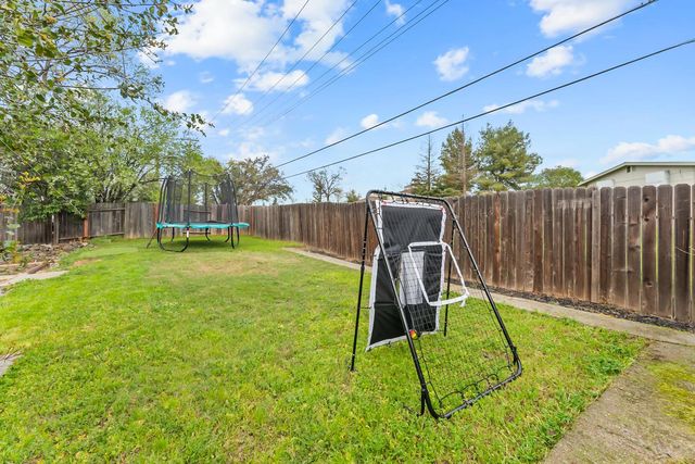 136 Penaranda Dr, Folsom, CA 95630