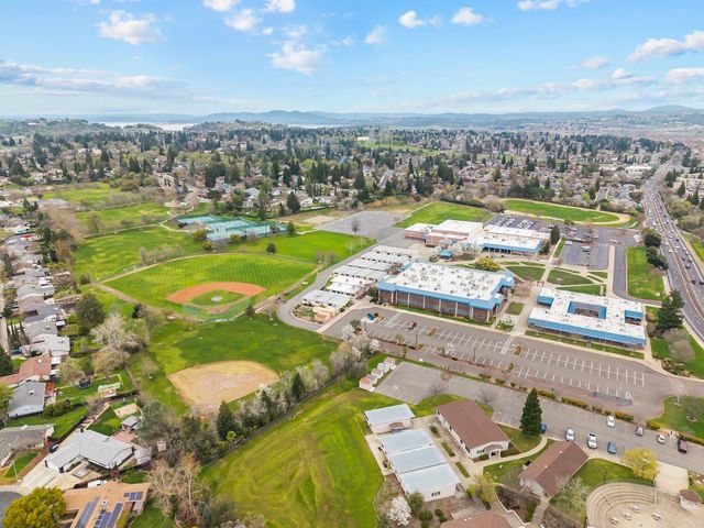 136 Penaranda Dr, Folsom, CA 95630