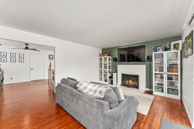 136 Penaranda Dr, Folsom, CA 95630