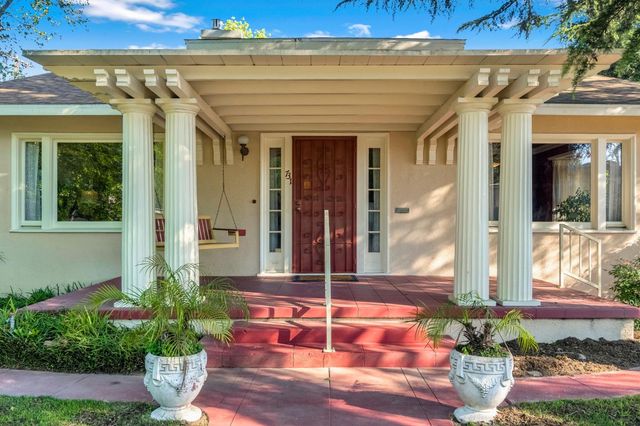 731 E Carmen Avenue, Fresno, CA 93728