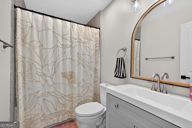 2537 Fontaine Circle, Decatur, GA 30032