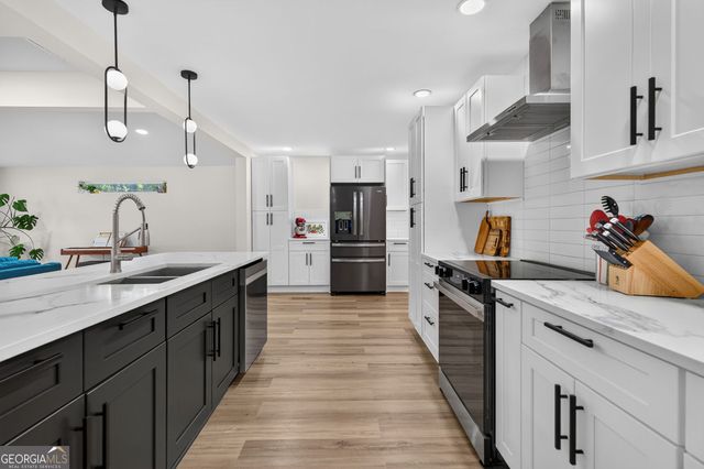 2537 Fontaine Circle, Decatur, GA 30032