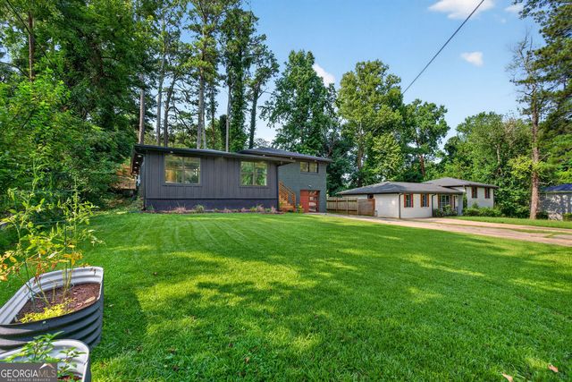 2537 Fontaine Circle, Decatur, GA 30032