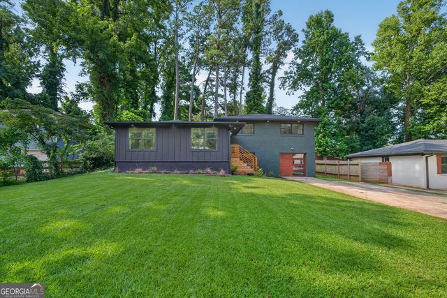2537 Fontaine Circle, Decatur, GA 30032