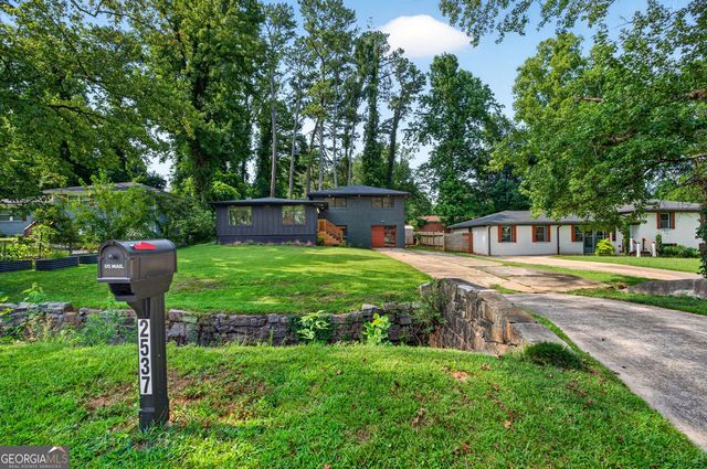 2537 Fontaine Circle, Decatur, GA 30032
