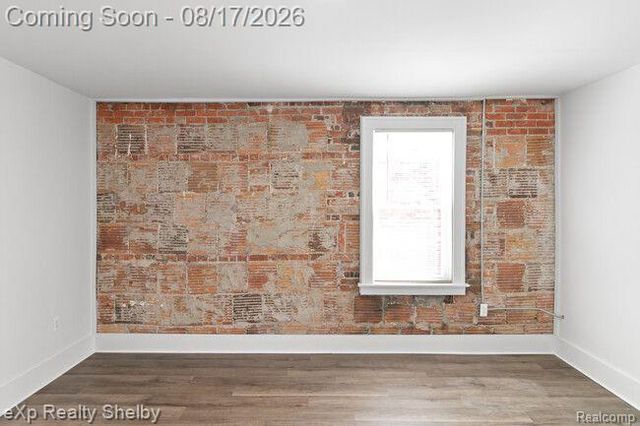 259 W 9 Mile Road 303, Ferndale, MI 48220