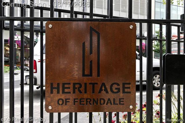 259 W 9 Mile Road 303, Ferndale, MI 48220