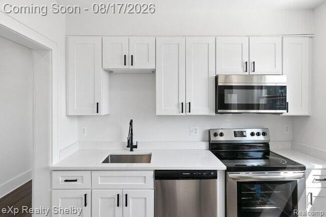 259 W 9 Mile Road 303, Ferndale, MI 48220