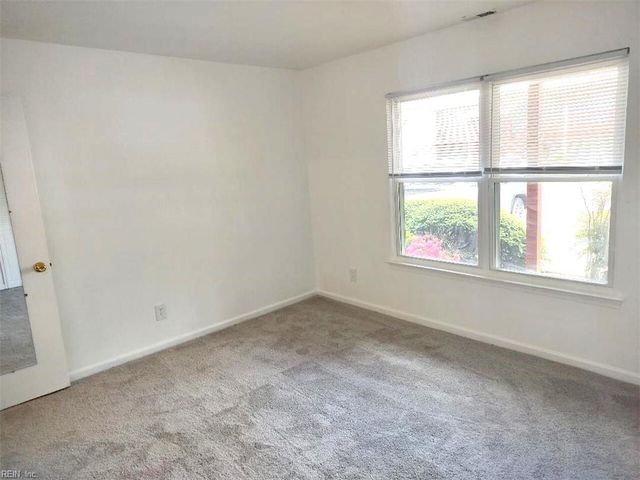 500 Barberton Dr Apt 103, Virginia Beach, VA 23451