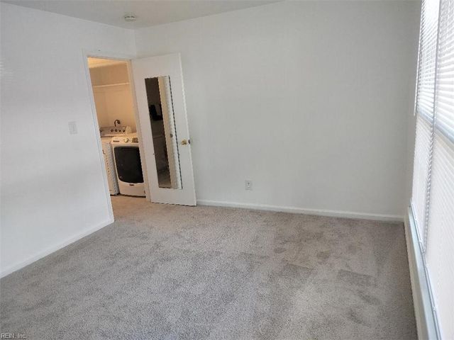 500 Barberton Dr Apt 103, Virginia Beach, VA 23451