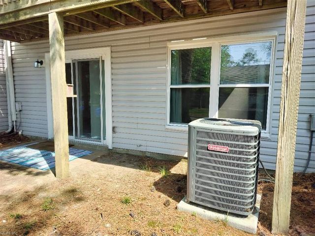 500 Barberton Dr Apt 103, Virginia Beach, VA 23451