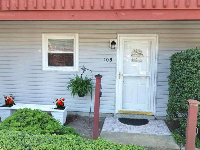 500 Barberton Dr Apt 103, Virginia Beach, VA 23451