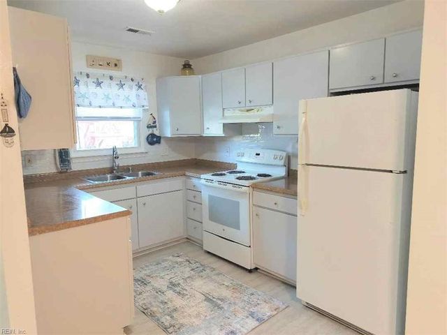 500 Barberton Dr Apt 103, Virginia Beach, VA 23451