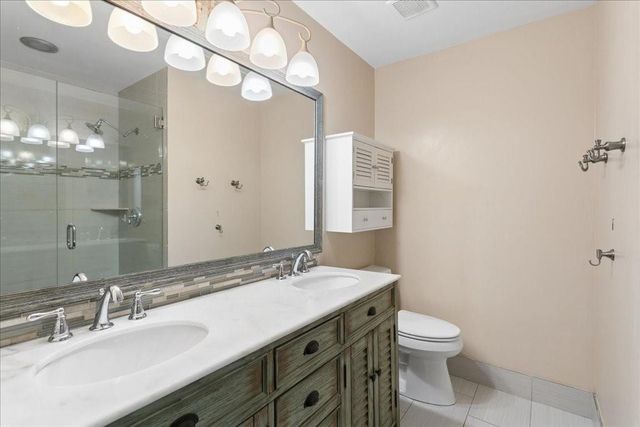 9500 SW 1st Place 17C, Coral Springs, FL 33071