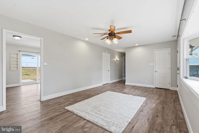 831 TRENTON RD, Fairless Hills, PA 19030