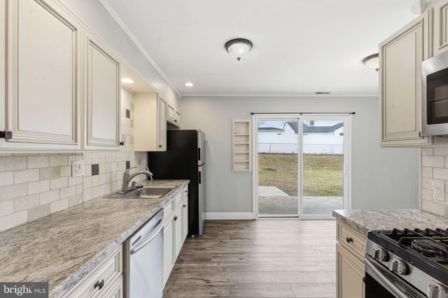 831 TRENTON RD, Fairless Hills, PA 19030